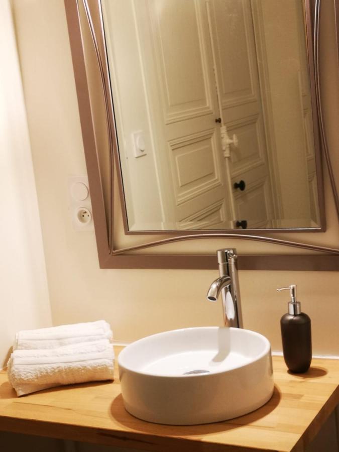 Le Durivum Hotel Montaigu-Vendee Eksteriør billede