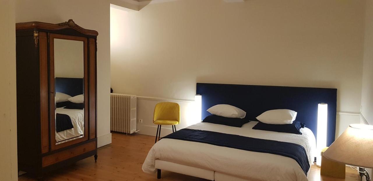 Le Durivum Hotel Montaigu-Vendee Eksteriør billede