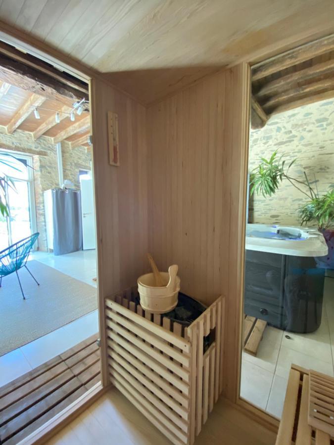 Le Durivum Hotel Montaigu-Vendee Eksteriør billede